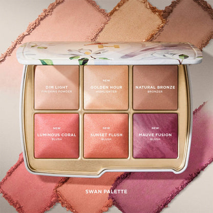 Hourglass Ambient Lighting Edit Holiday 2025 Palette  – Full-face glow palette