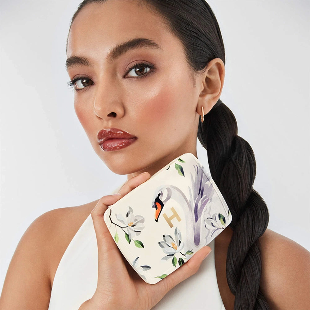 Hourglass Ambient Lighting Edit Holiday 2025 Palette  – Full-face glow palette