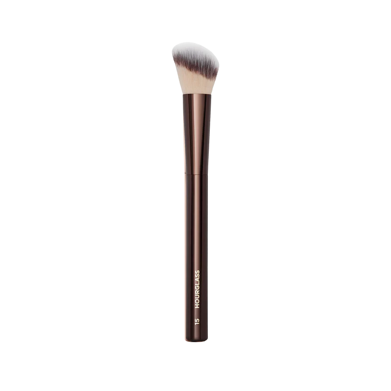 Hourglass No. 15 Blush Brush – Precision brush for liquid and cream blush