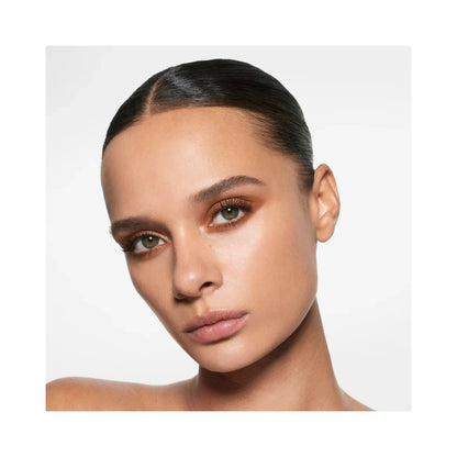 Victoria Beckham Eye Wardrobe Multi-Finish Eyeshadow Palette - Luxurious Matte, Shimmer & Metallic Shades for Stunning Eye Looks